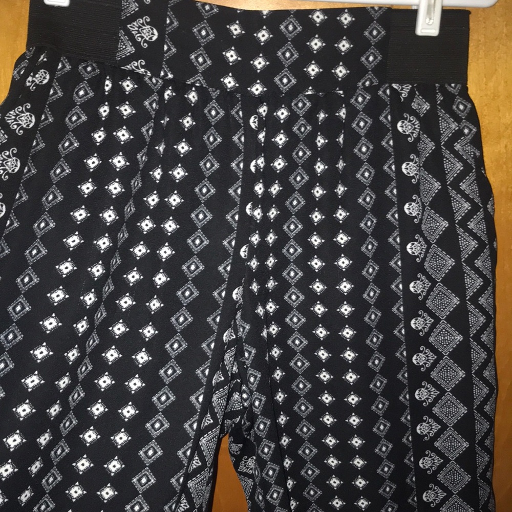 pants - Picture 2 of 2